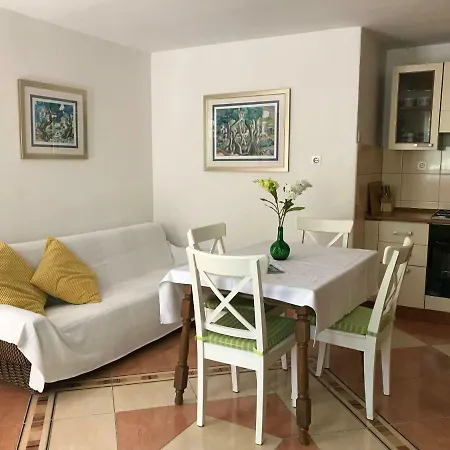 Biskup Guest house